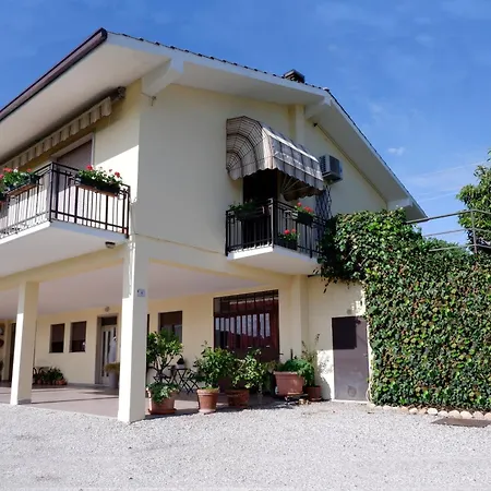 L'edera Apartment *